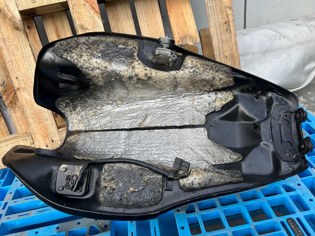 zrx400 タンク　ジャンク品