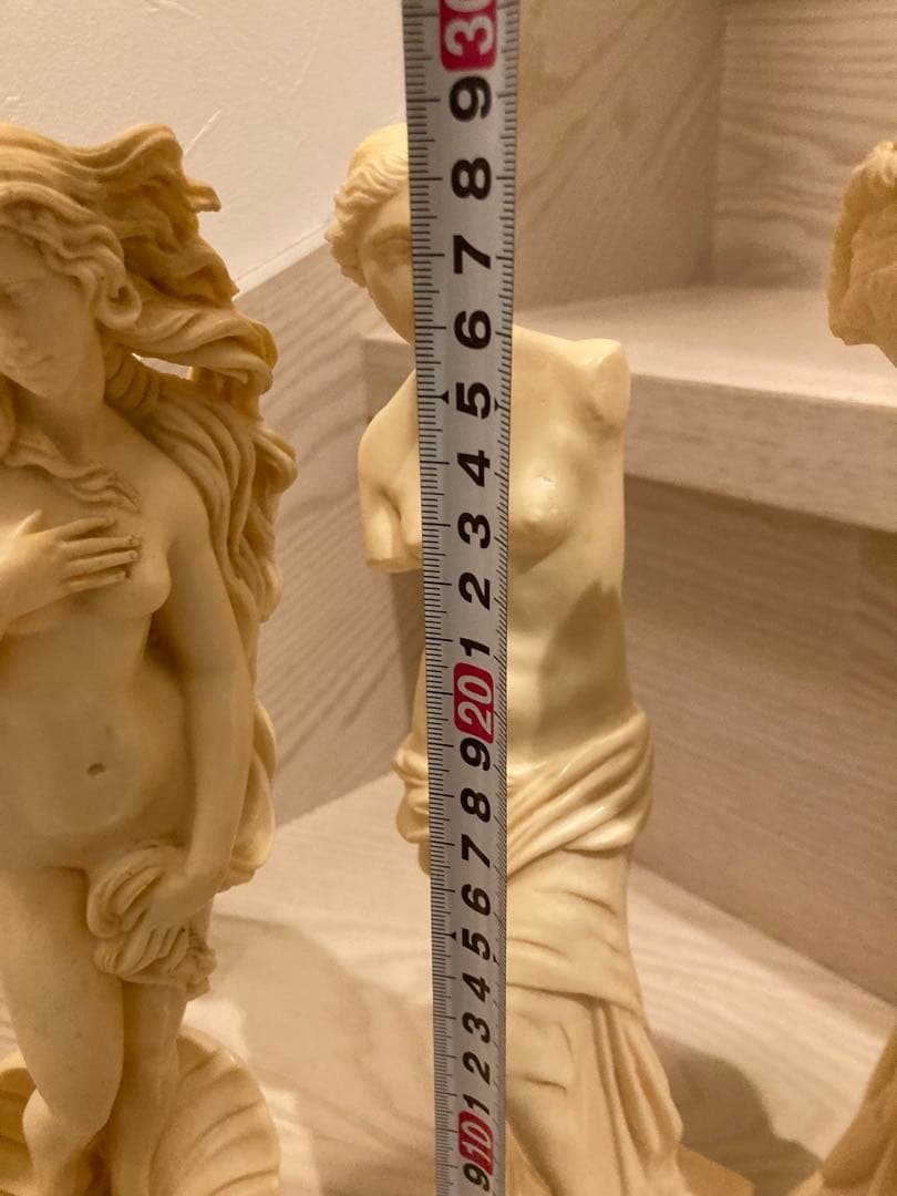 アイボリー　イタリア　女性像彫刻3体セット