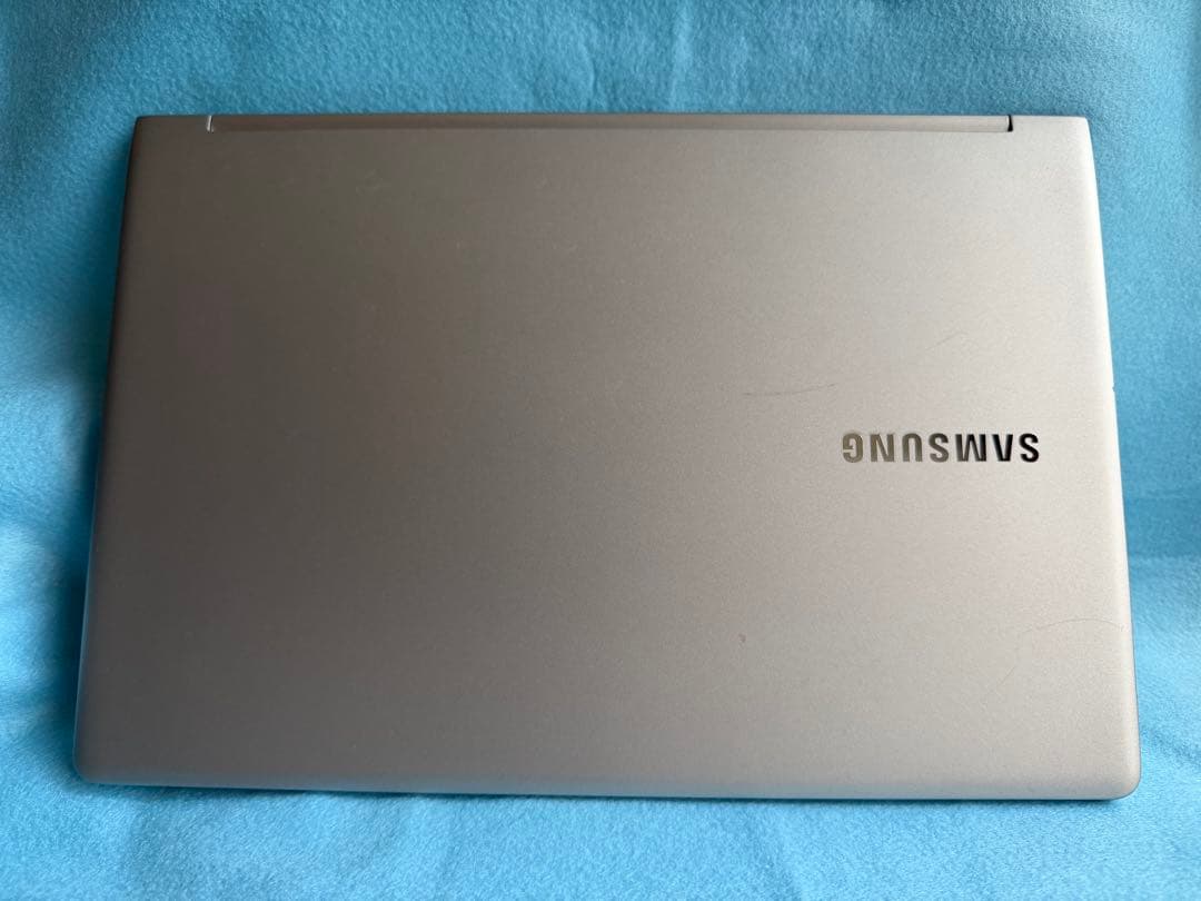 Samsung ノートPC 13.3インチ シルバー