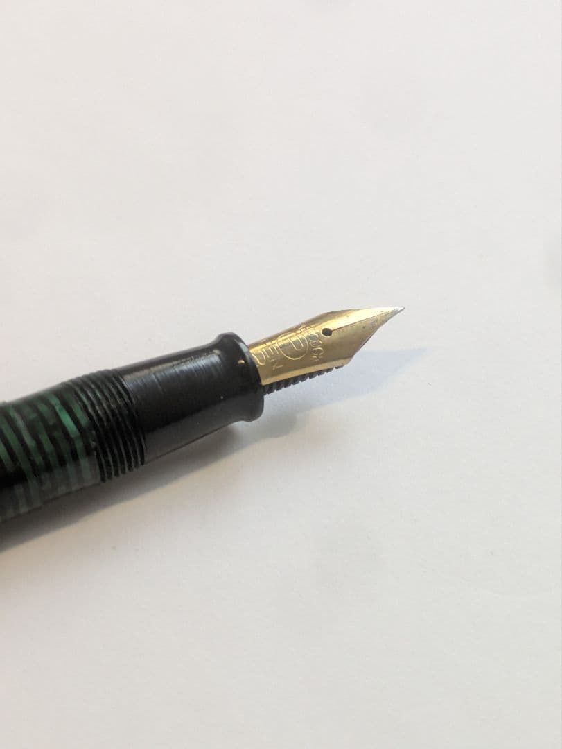 セルロイド？　万年筆
