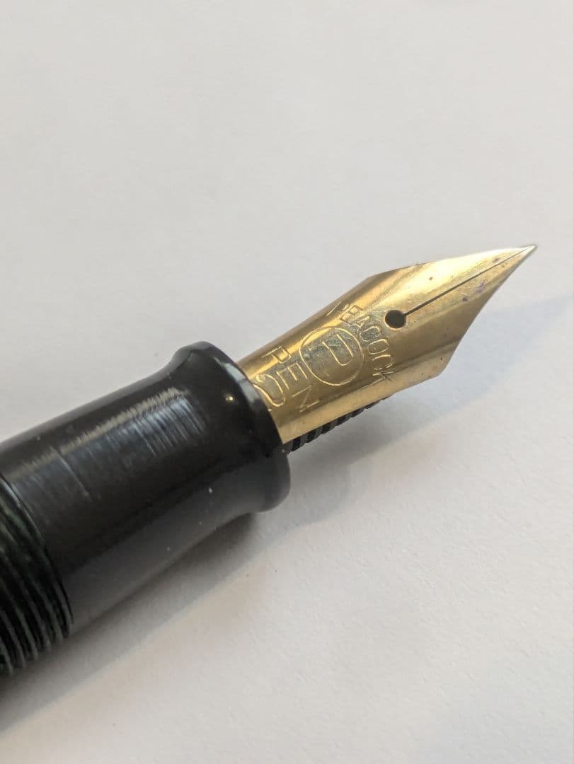 セルロイド？　万年筆