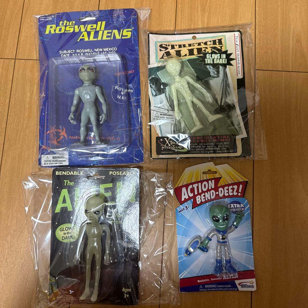 エイリアンフィギュア4点セット