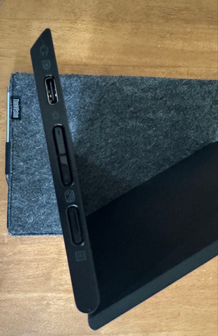 Lenovo ThinkVision M14t モバイルモニター