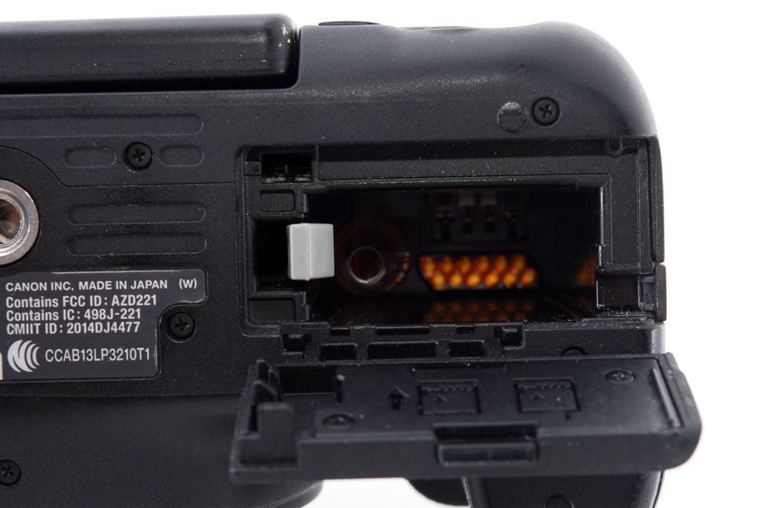 ☆フード付き☆キャノン canon kiss x8i標準&望遠ダブルレンズセット