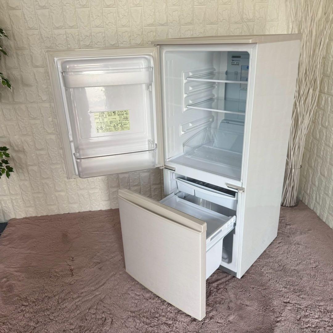 冷蔵庫・冷凍庫 D