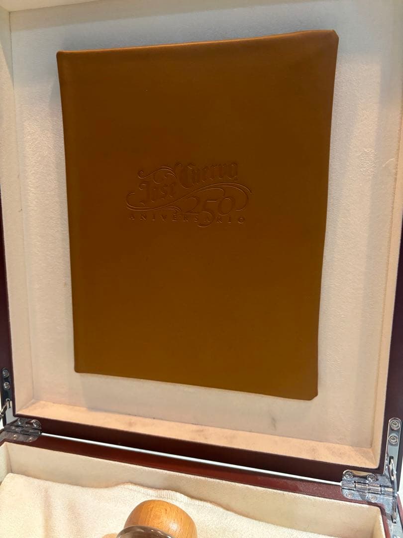 テキーラクエルボ250 アニバーサリオ　空瓶　ケース付き