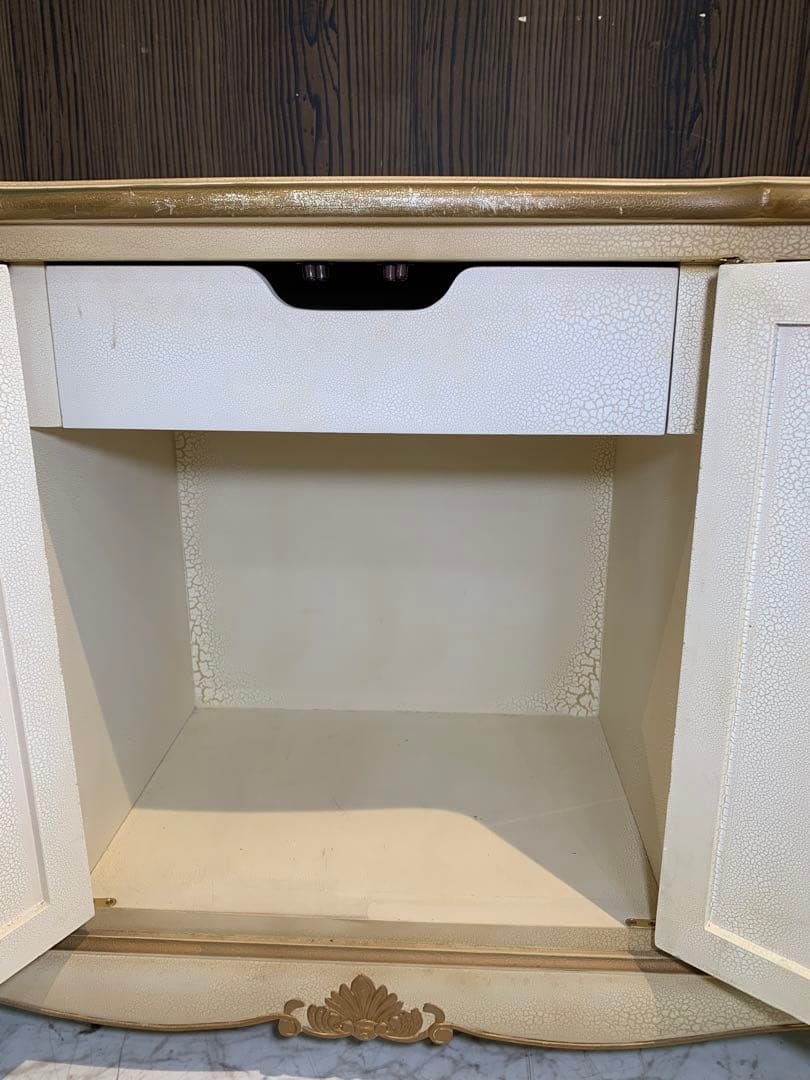 ☆送料無料☆ アンティーク　キャビネット