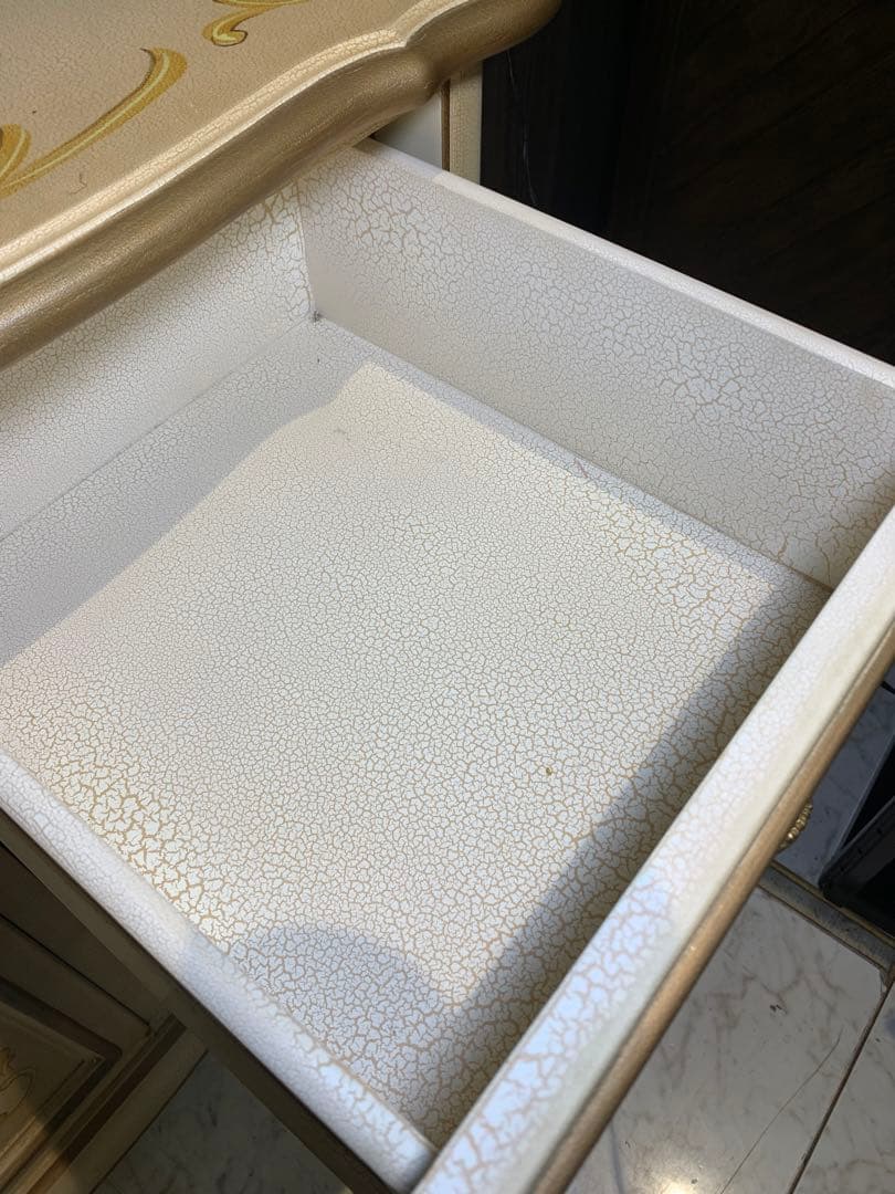 ☆送料無料☆ アンティーク　キャビネット