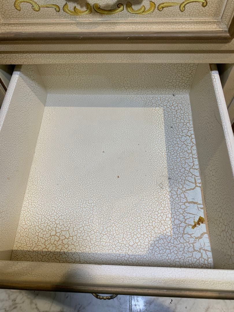 ☆送料無料☆ アンティーク　キャビネット