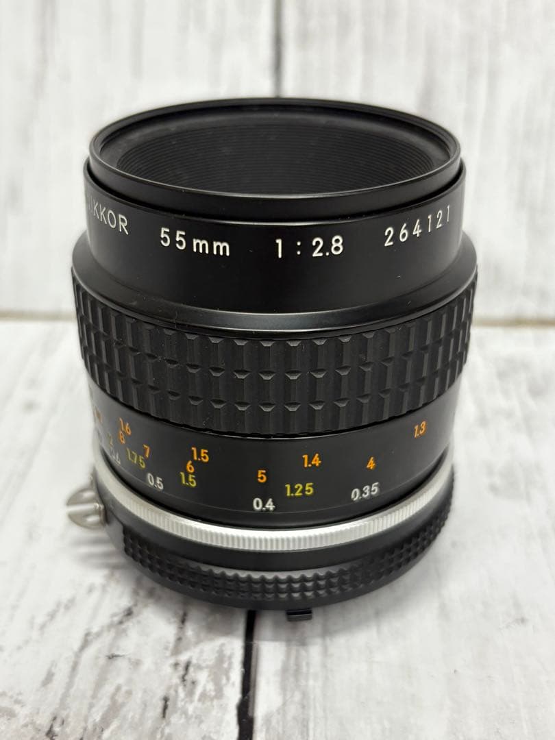 Nikon FE フィルムカメラ　MICRO−NIKKOR レンズ付き　訳あり‼️