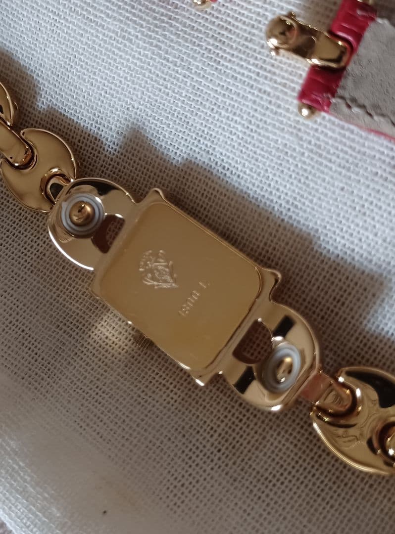 GUCCI 腕時計 チェンジベルトウォッチ 1800L