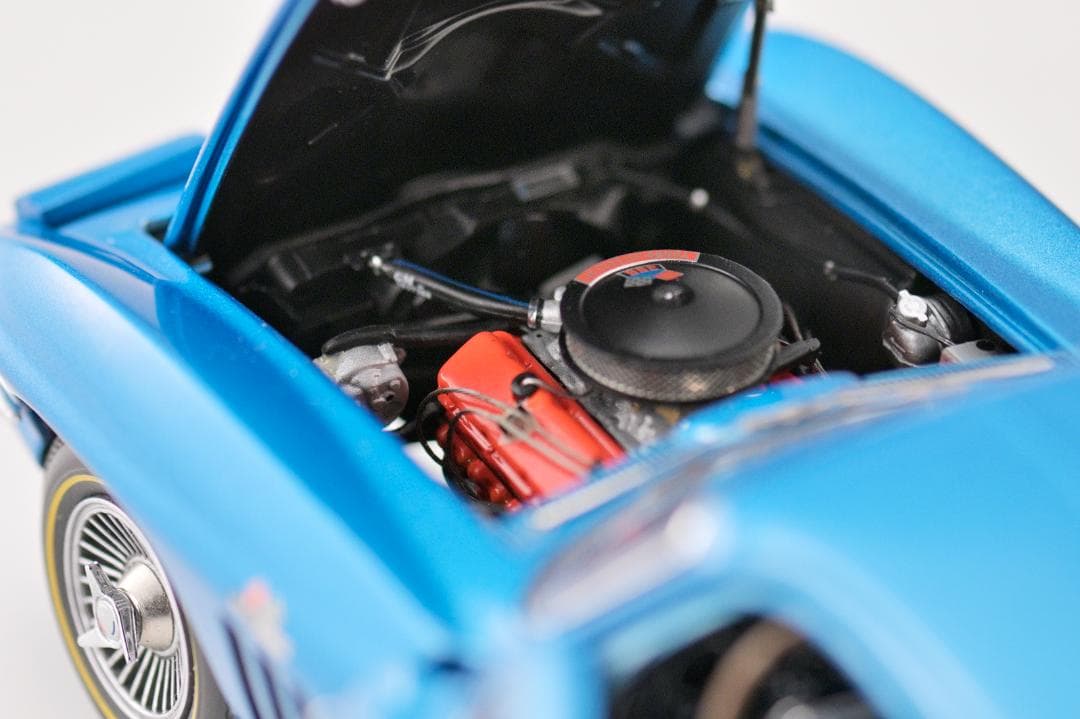 gmp CORVETTE Fastback 1965 1/18サイズ