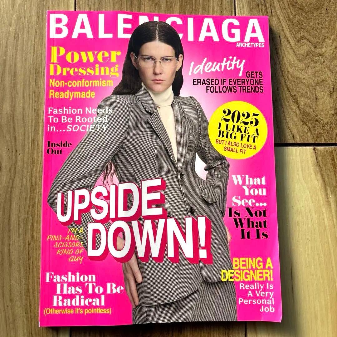 小物 BALENCIAGA ARCHETYPES