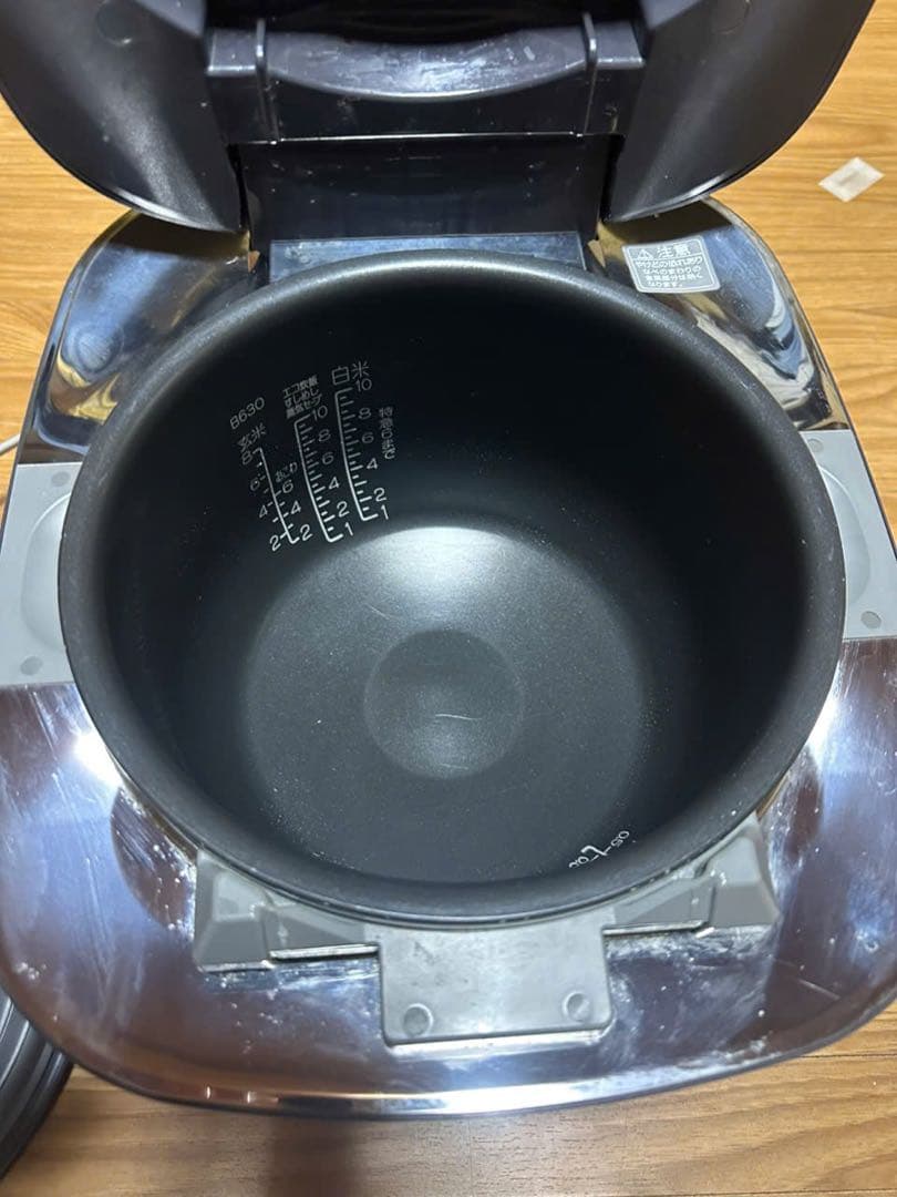 (明日まで)炊飯器 圧力IH炊飯ジャー(1升炊き) 黒 炎舞炊き 豪炎かまど釜