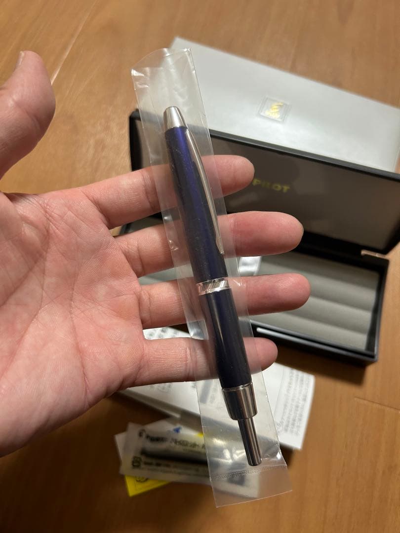 新品未使用パイロット 万年筆 キャップレスLS Lパープル F（細字）