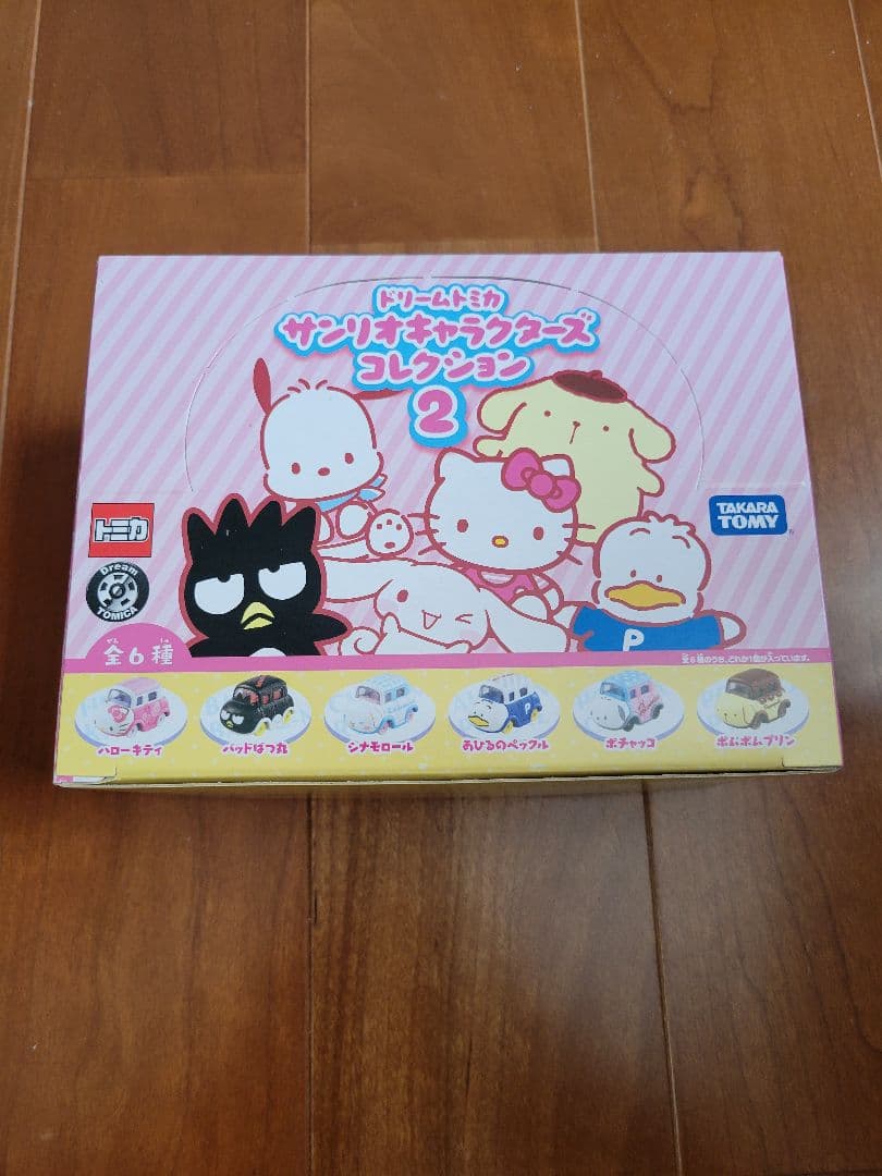 ドリームトミカ　サンリオキャラクターズ　BOX(３種)+キティ５０周年トミカ
