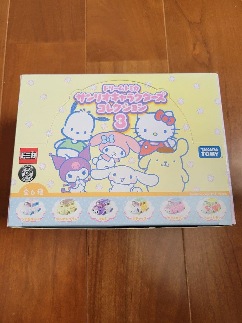 ドリームトミカ　サンリオキャラクターズ　BOX(３種)+キティ５０周年トミカ