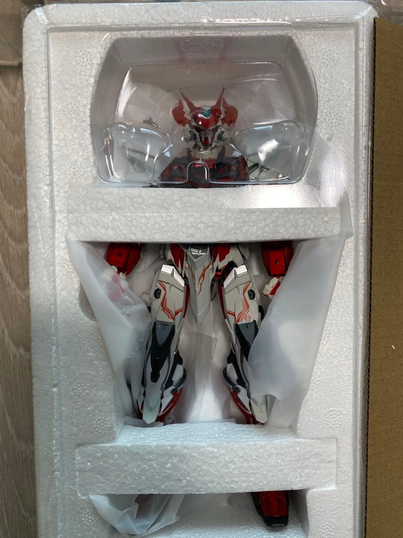 メタルビルド　ガンダムアストレイ　レッドドラゴニクス
