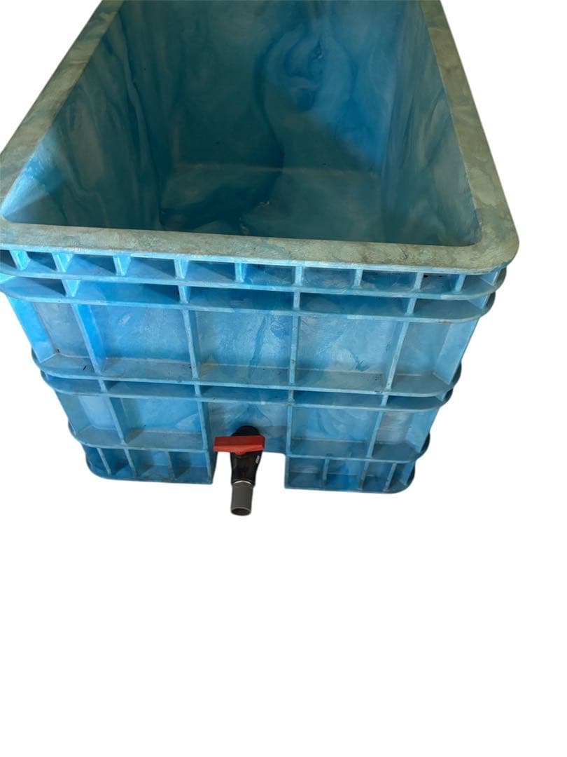 ぶらっくがりばー　ダイライト　青のマーブル模様の大型タンク