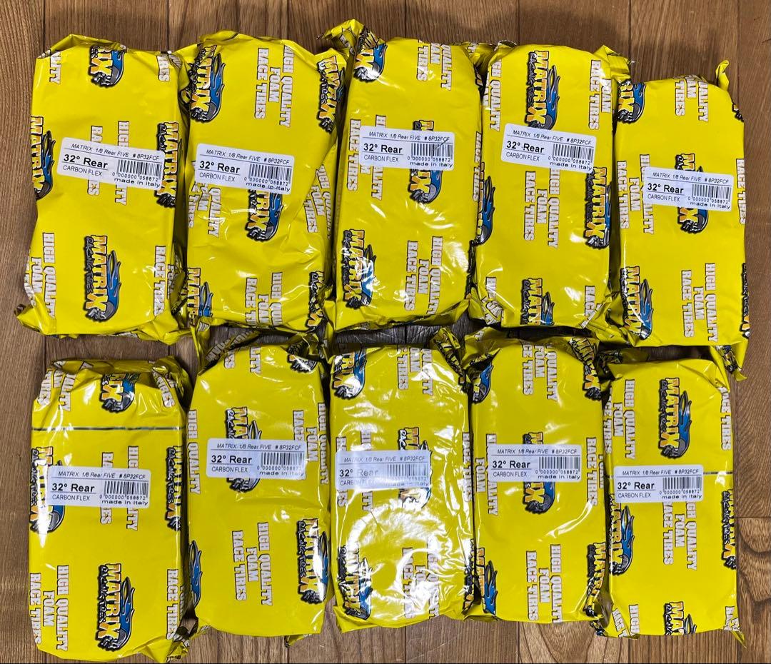 マトリックス製　1/8GPレーシング　リアタイヤ　32° 新品未開封