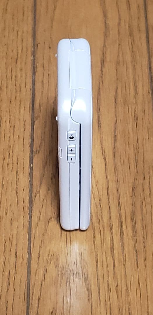 docomo らくらくホンF-01M ホワイト