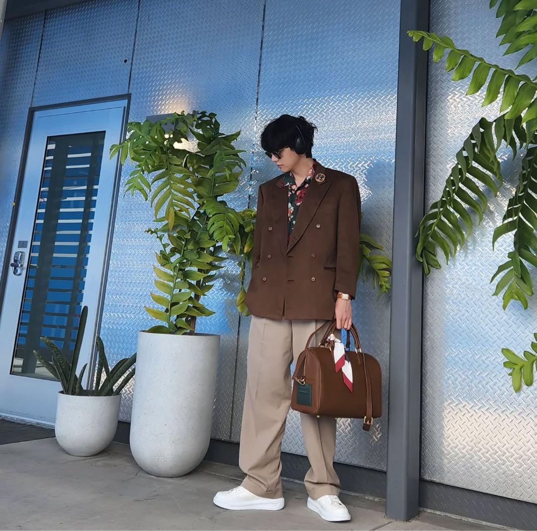 【公式・新品未使用】BTS V ボストンバッグ MUTE BOSTON BAG