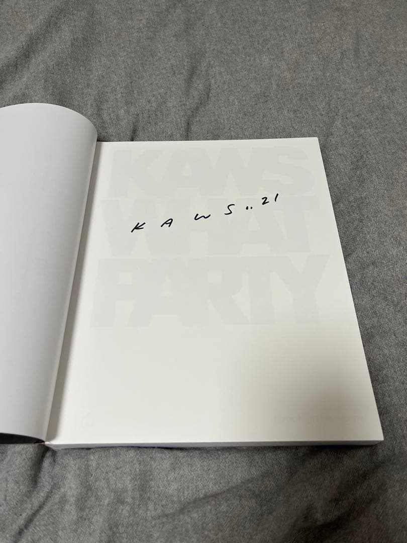 KAWS: WHAT PARTY サイン入りアートブック