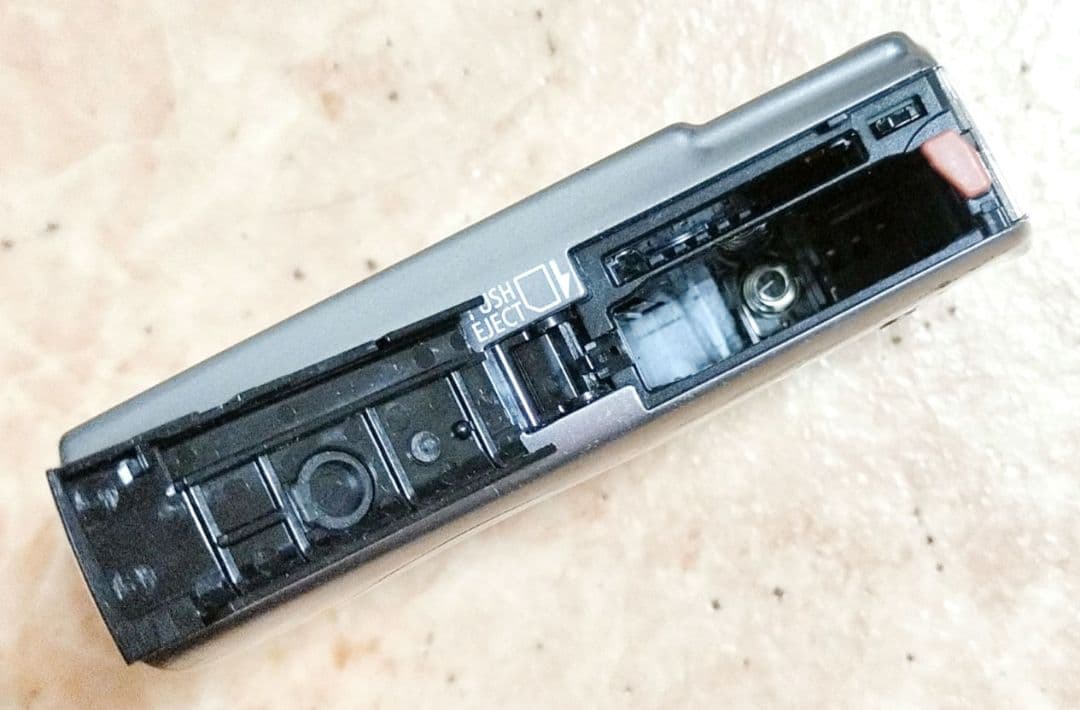 CANON IXY 900IS　デジタルカメラ　ジャンク