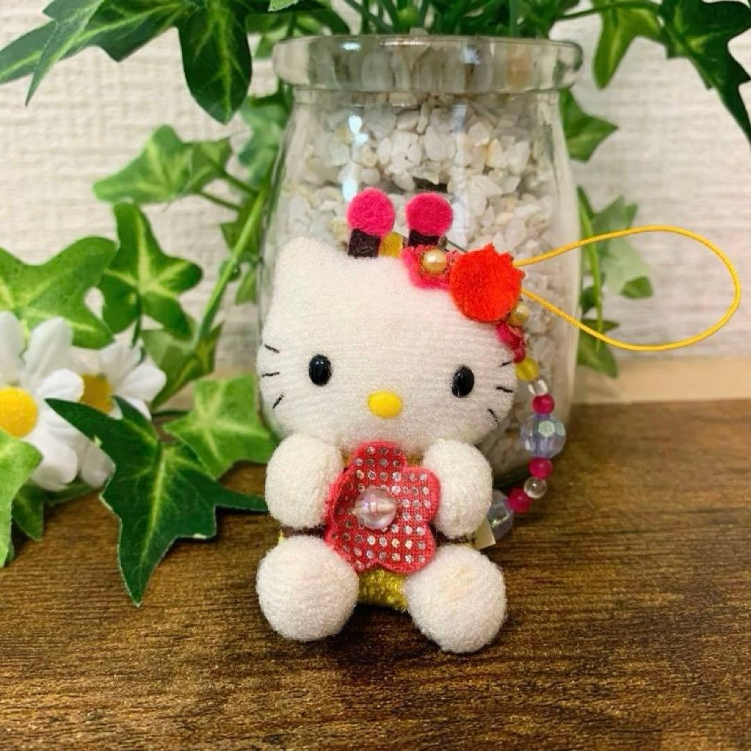 激レア　ハローキティ ミツバチ マスコットビーズ付き　キーホルダー ストラップ