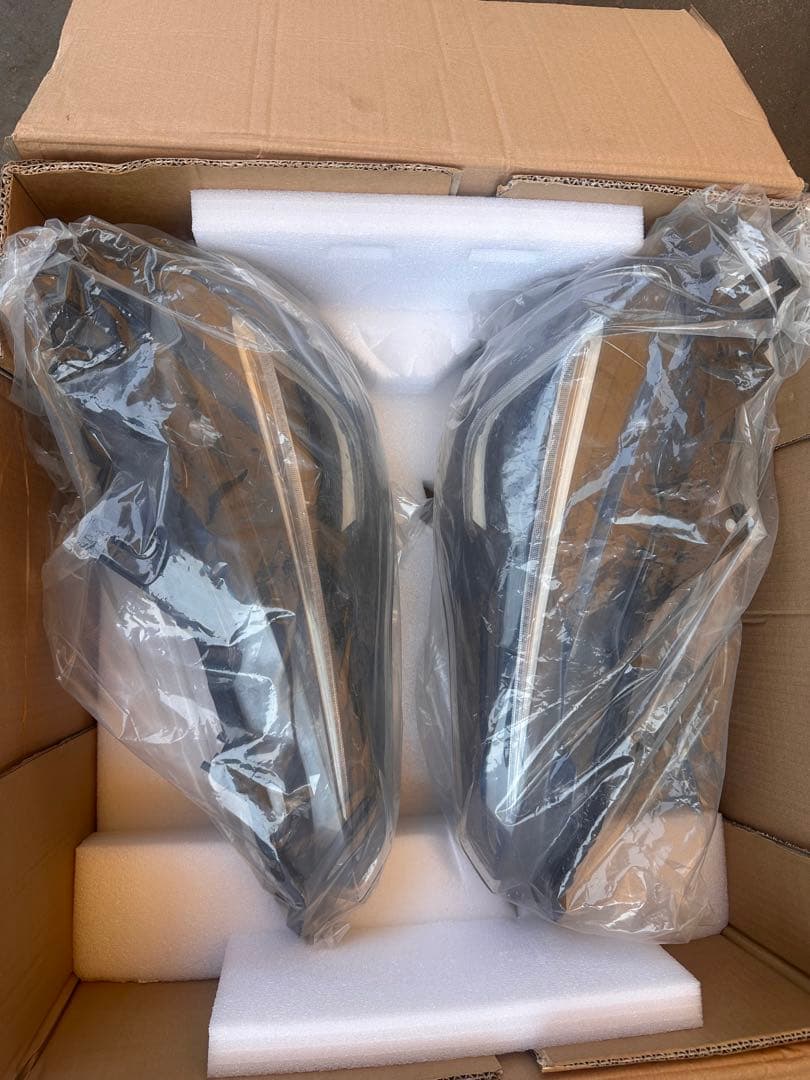 トヨタ86 VLAND ヘッドライト　右左