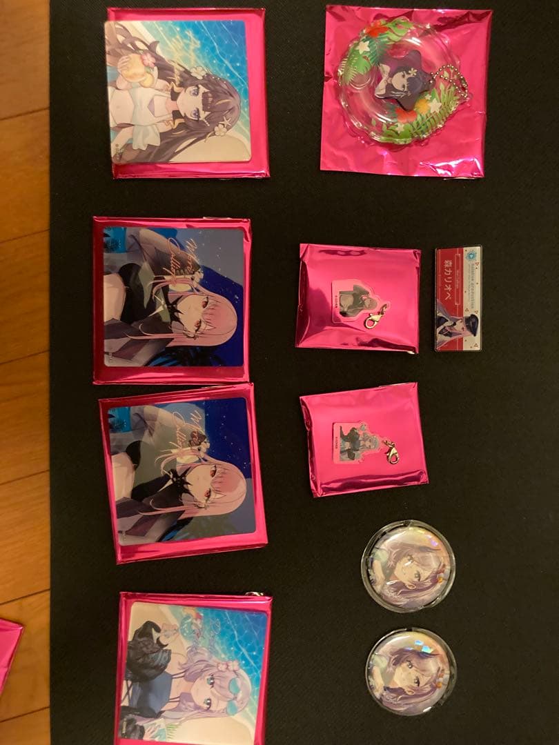 ホロナツパラダイス等ランダムグッズ