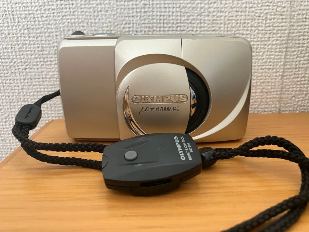 完動品　OLYMPUS μ[mju:] ZOOM 140 コンパクトカメラ