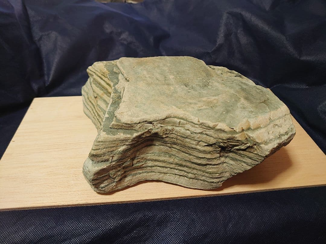 緑積層石 緑積層岩