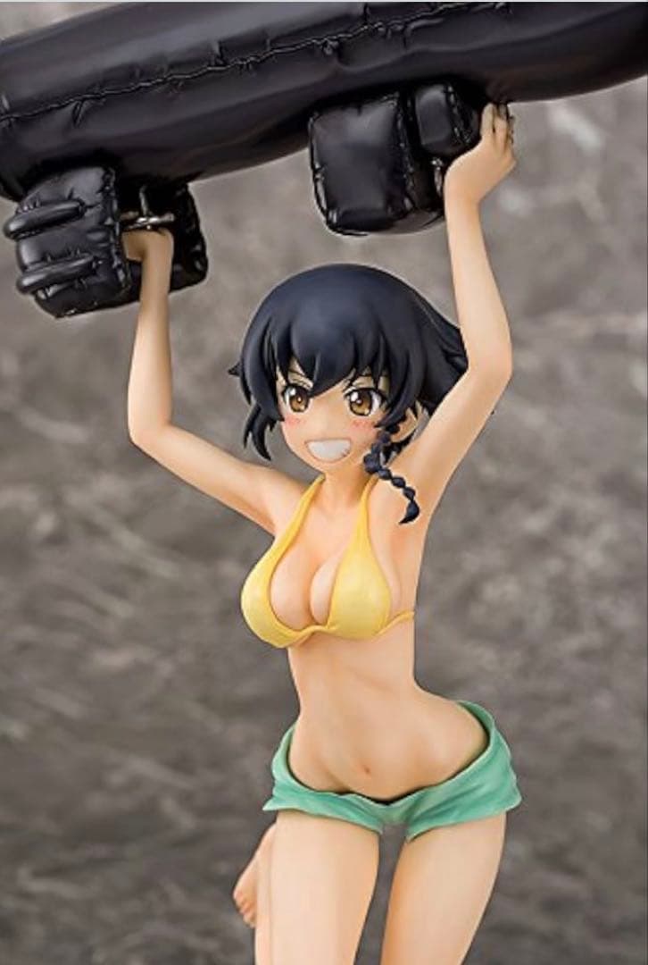 ガールズアンドパンツァー Phat! ペパロニ 1/7スケールフィギュア
