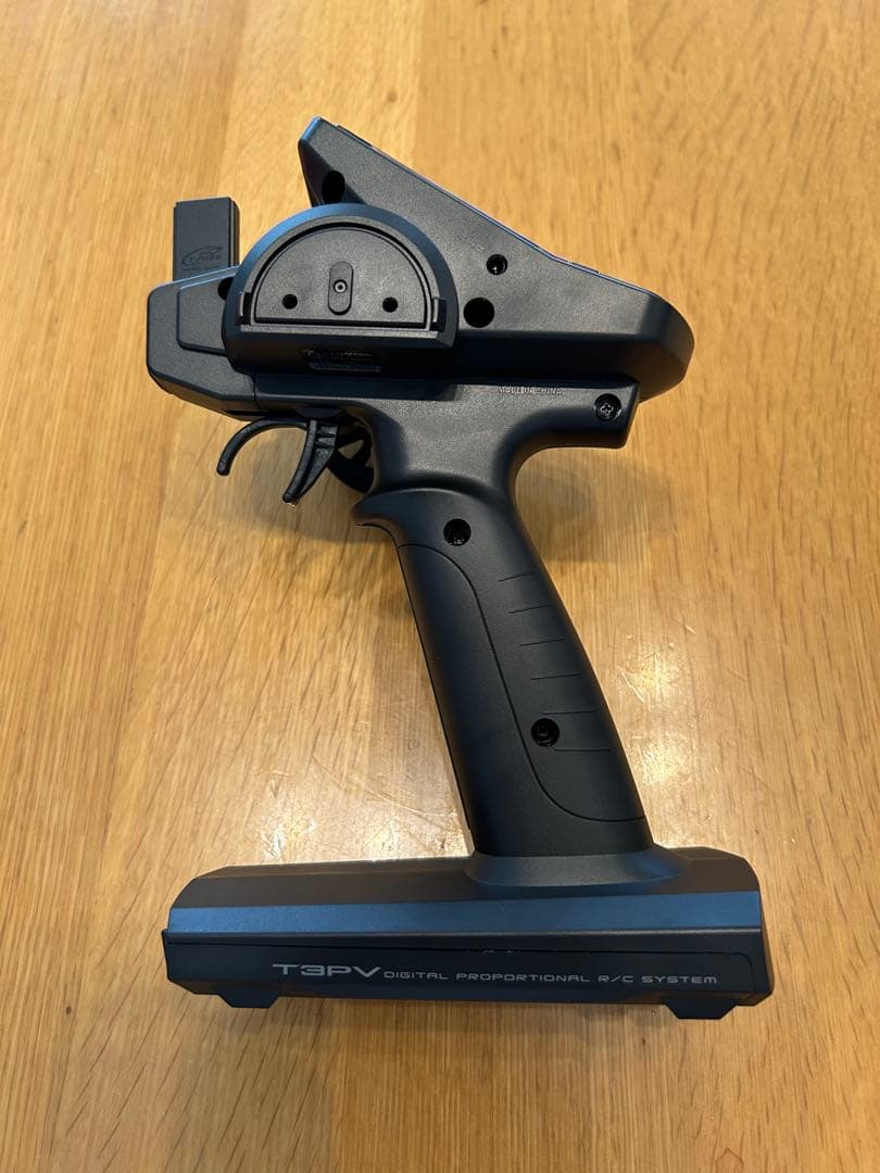 Futaba T3PV デジタルプロポ 2.4GHz 本体のみ