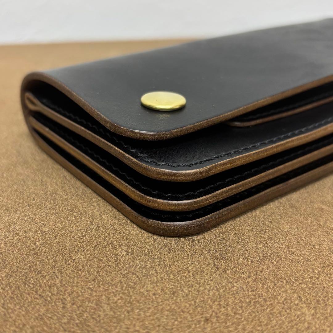ホースバット　トラッカーウォレット　黒　茶心　3層　タロン　MARYAM