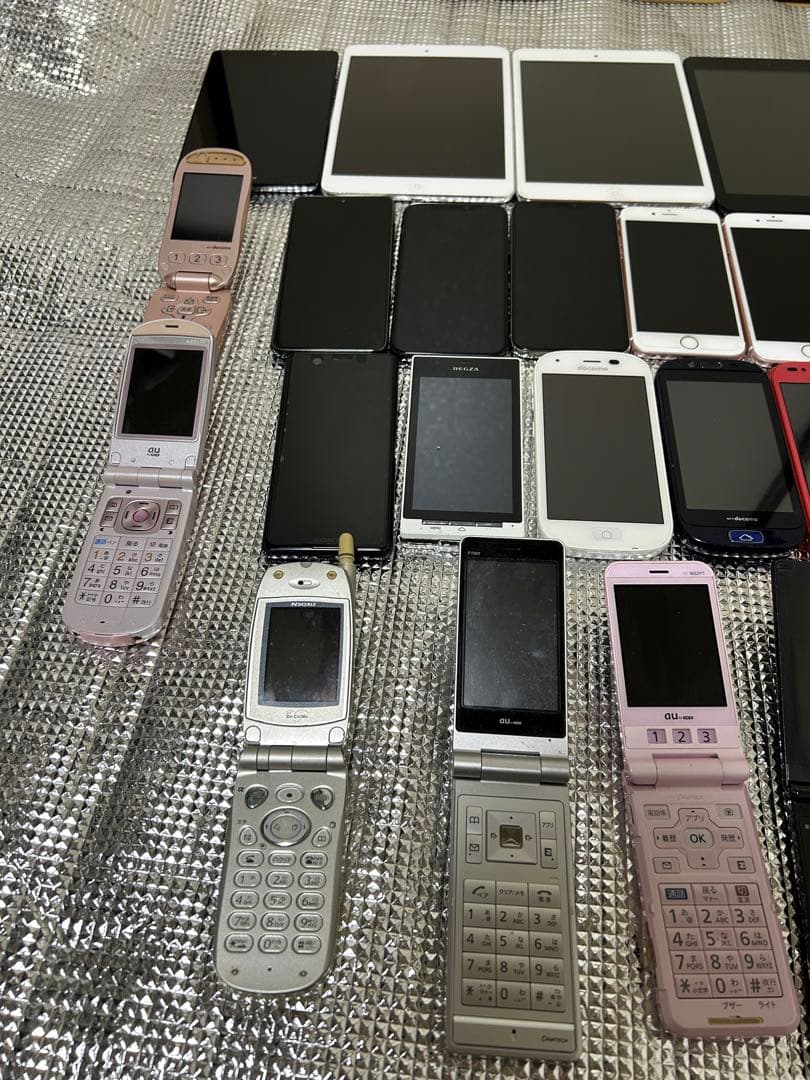 iPhone iPad 電話　ガラケー　スマホ本体　26台セット　ジャンク品