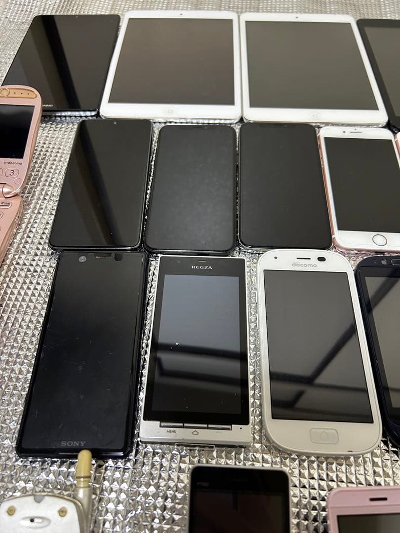 iPhone iPad 電話　ガラケー　スマホ本体　26台セット　ジャンク品