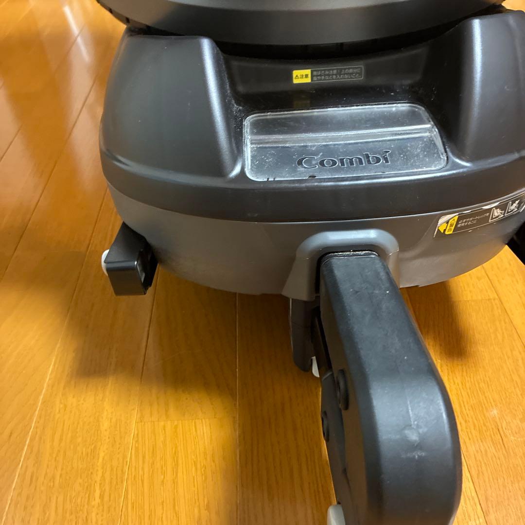 れ*の様 美品！！コンビ クルームヴ 車用チャイルドシート