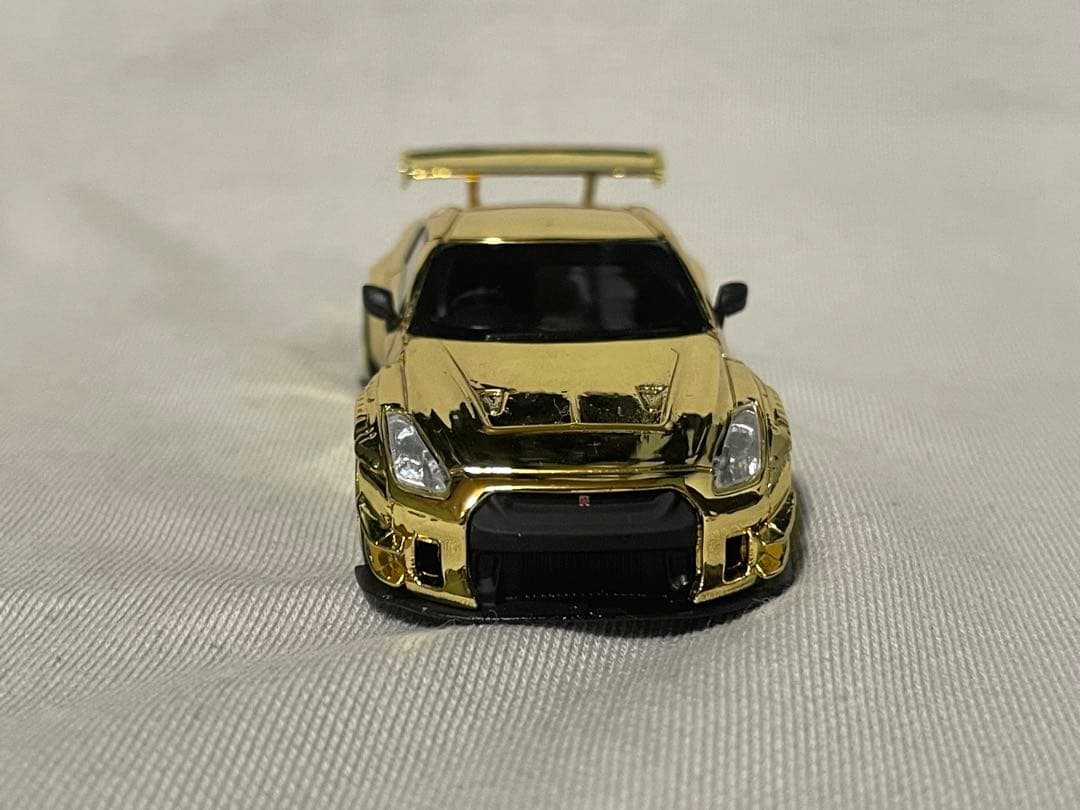 ミニカー MINI GT Nissan GT-R R35 Gold Series