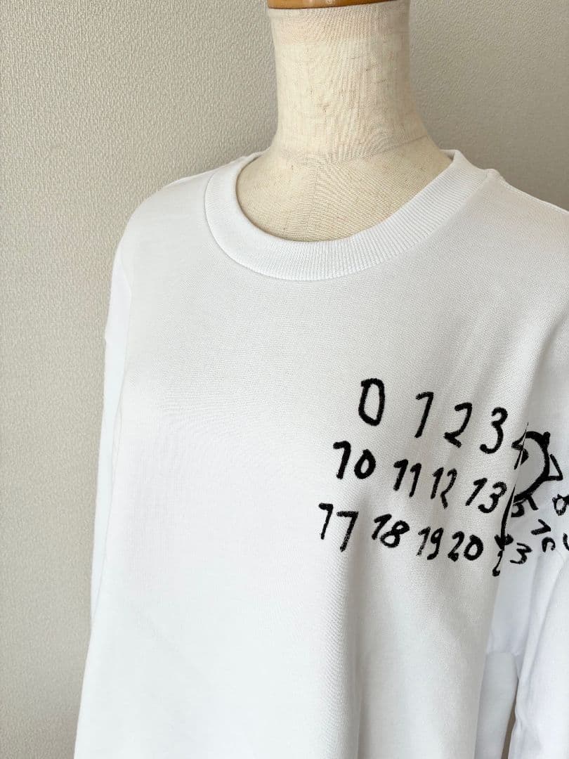 大人もOK！ MM6 Maison Margiela ,ナンバーロゴ スウェット