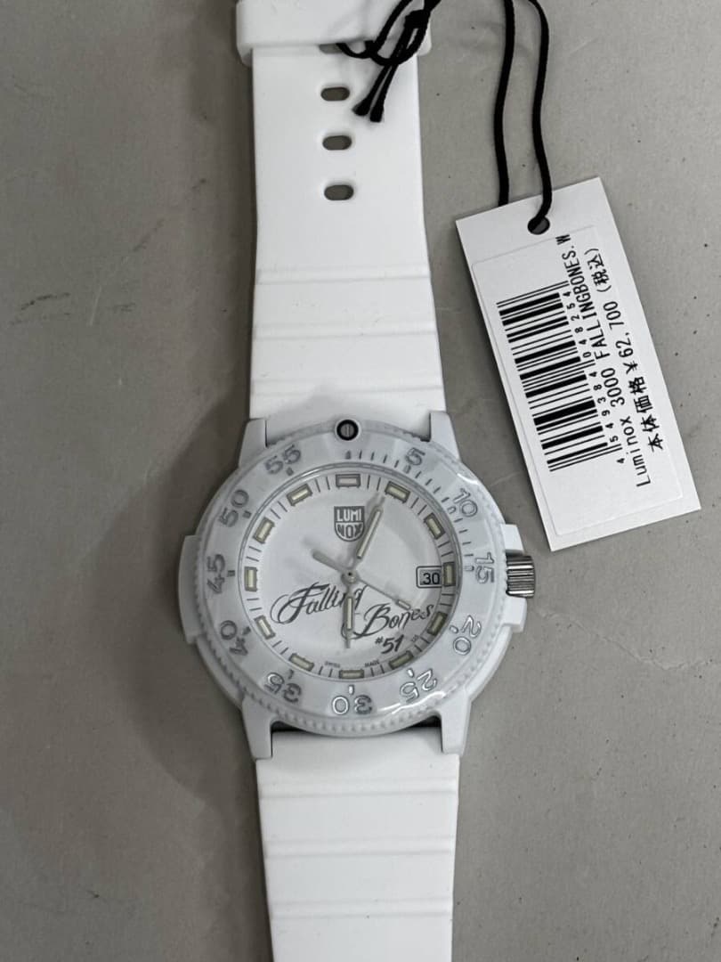 未使用品　岩城滉一　限定Luminox ホワイト ラバーベルト 時計