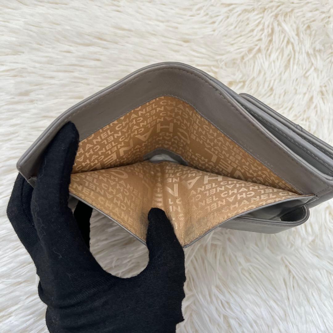 希少 CHANEL チョコバー グレー 二つ折り財布 キルティング