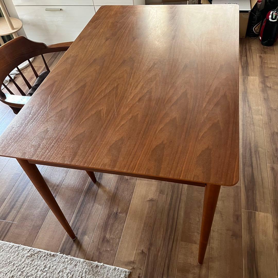 処分　木製ダイニングテーブル　ウニコ好き　北欧好き　120✖️80