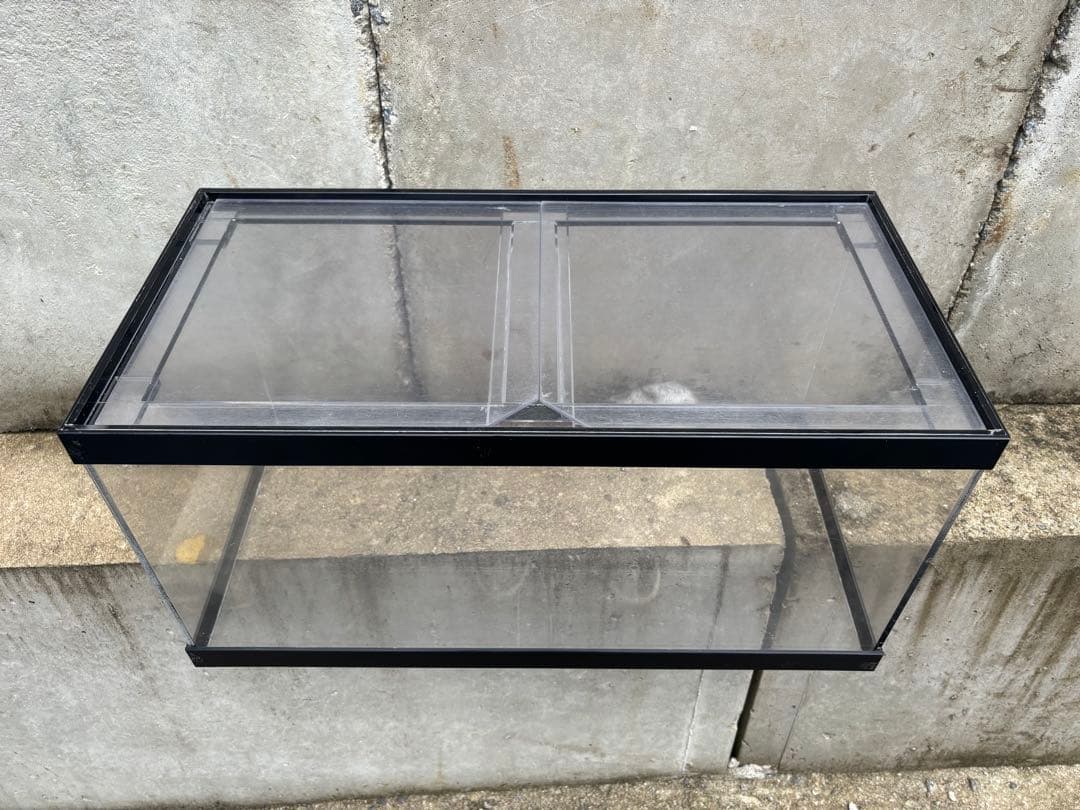 アクリル水槽　600×300×300