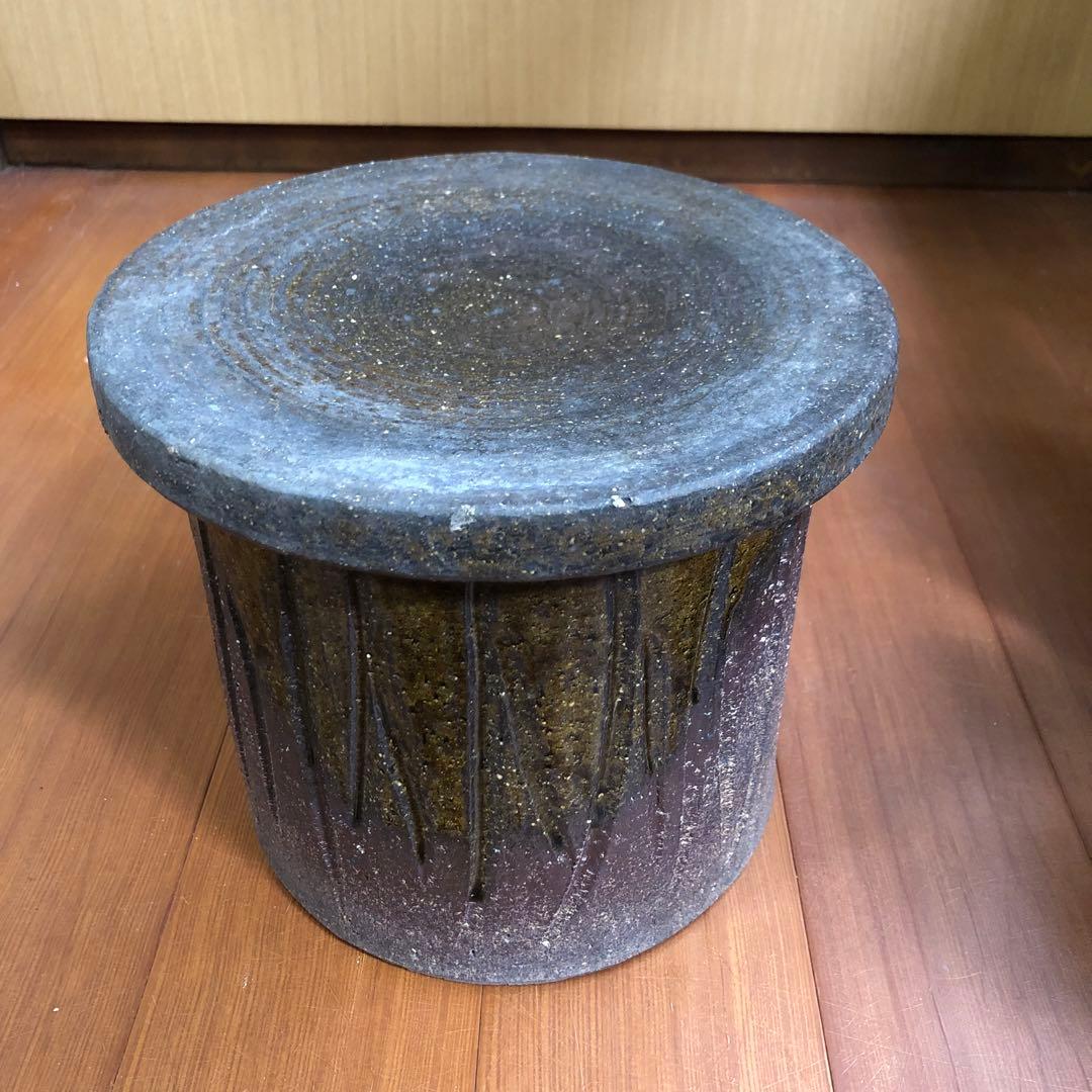 土地の風合いと紫茶色のグラデーション 花台 テラスチェア テーブル 日本伝統工芸