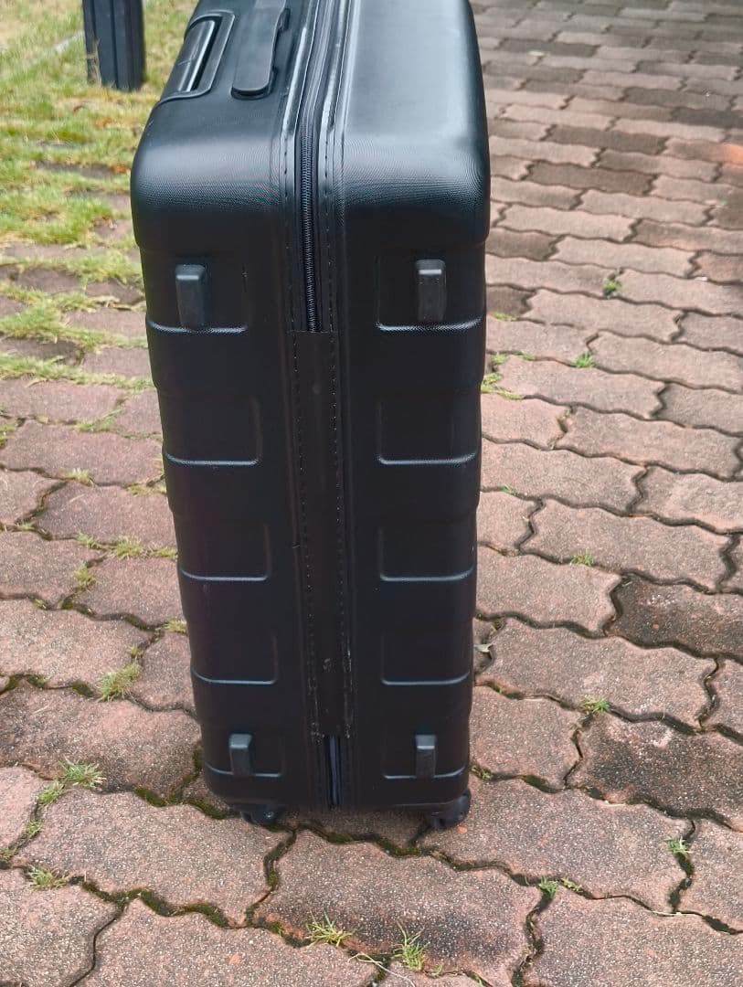 無印良品 ストッパー付き ハードキャリーケース 中型（60L） ブラック