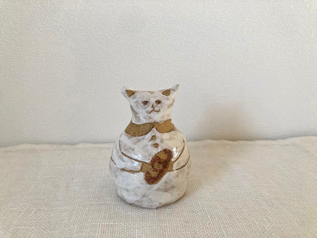 【未使用】小菅幸子さん　陶人形　ネコ　パン