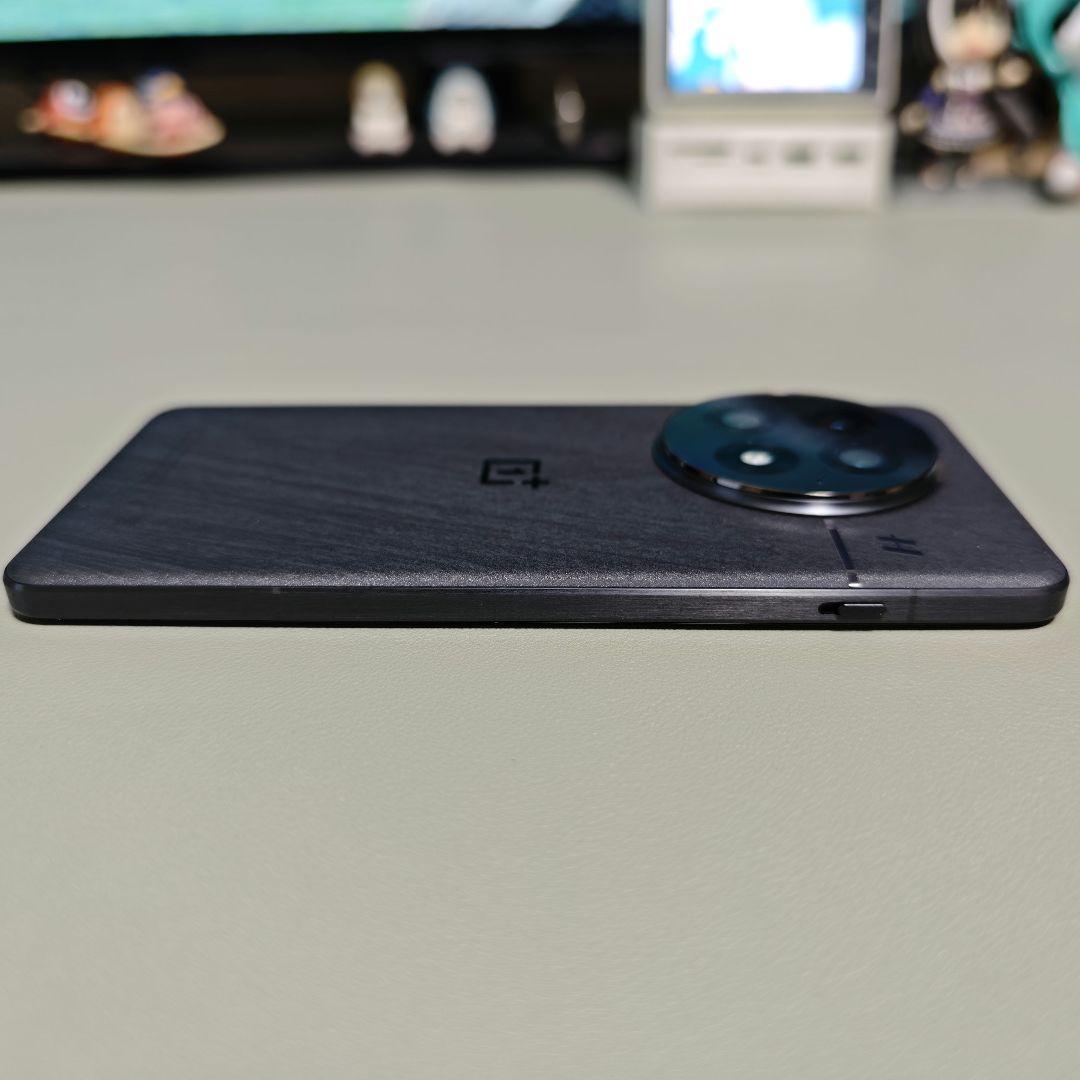 OnePlus 13 12GB RAM 256GB Black グローバル版