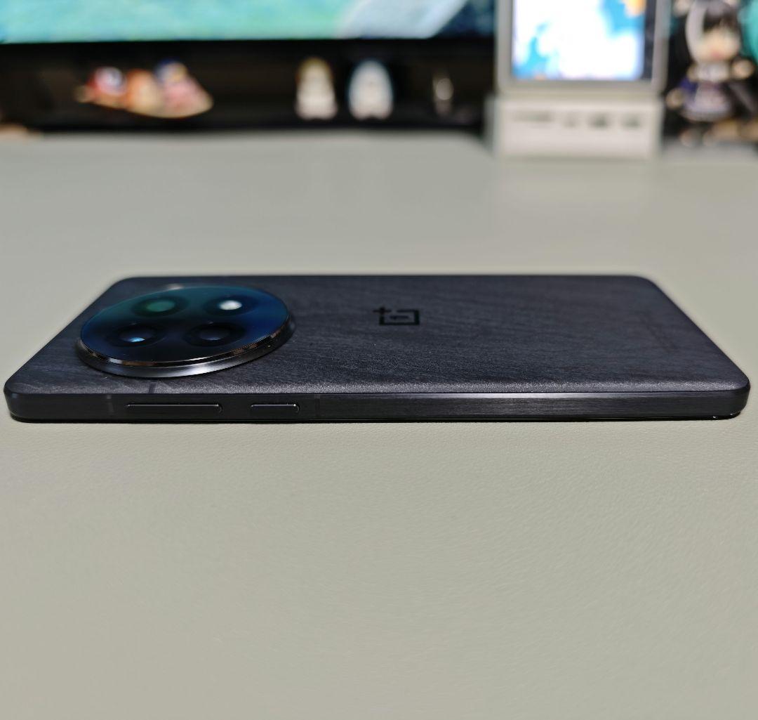 OnePlus 13 12GB RAM 256GB Black グローバル版